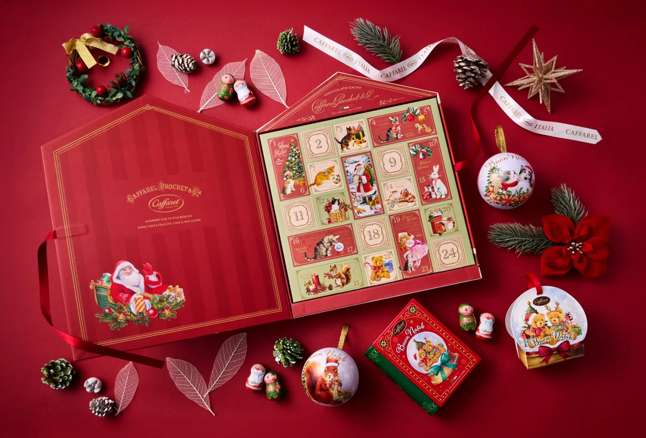 Caffarel Christmas Collection 2026のアドベントカレンダーや缶、飾りの集合