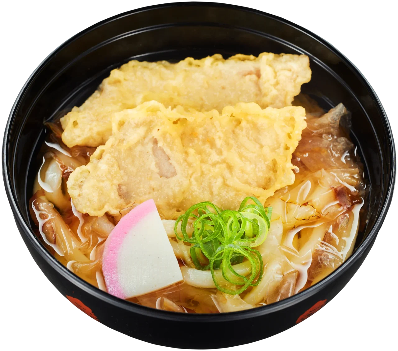 まぐろ節香る まぐろ天うどん。天ぷら、かまぼこ、ねぎをのせた黒い丼