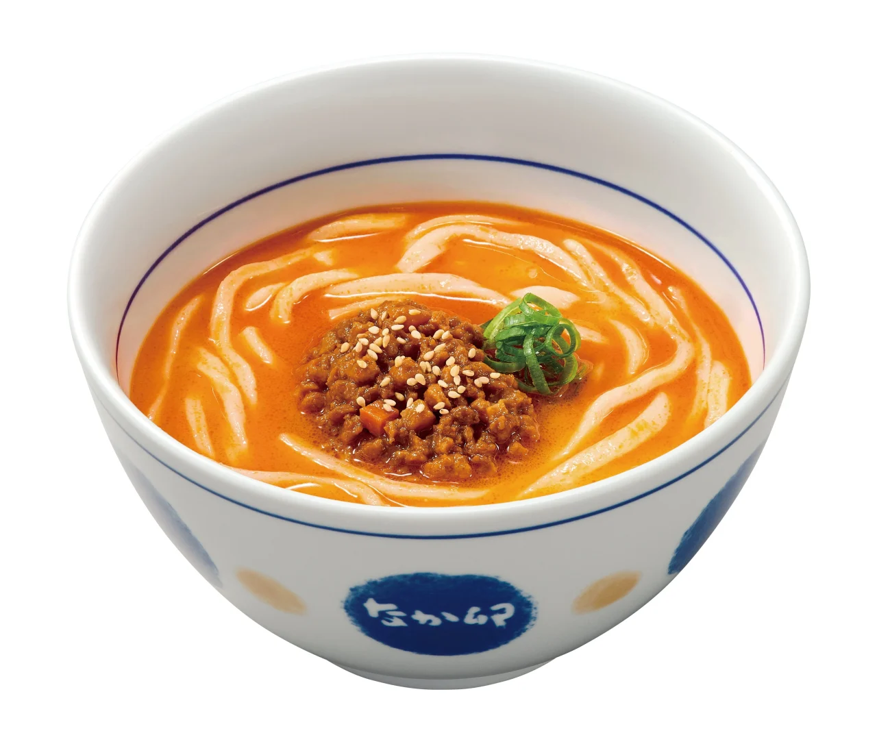 担々うどん。白い器に入った赤橙色のスープのうどんに、肉そぼろと白髪ねぎがのる