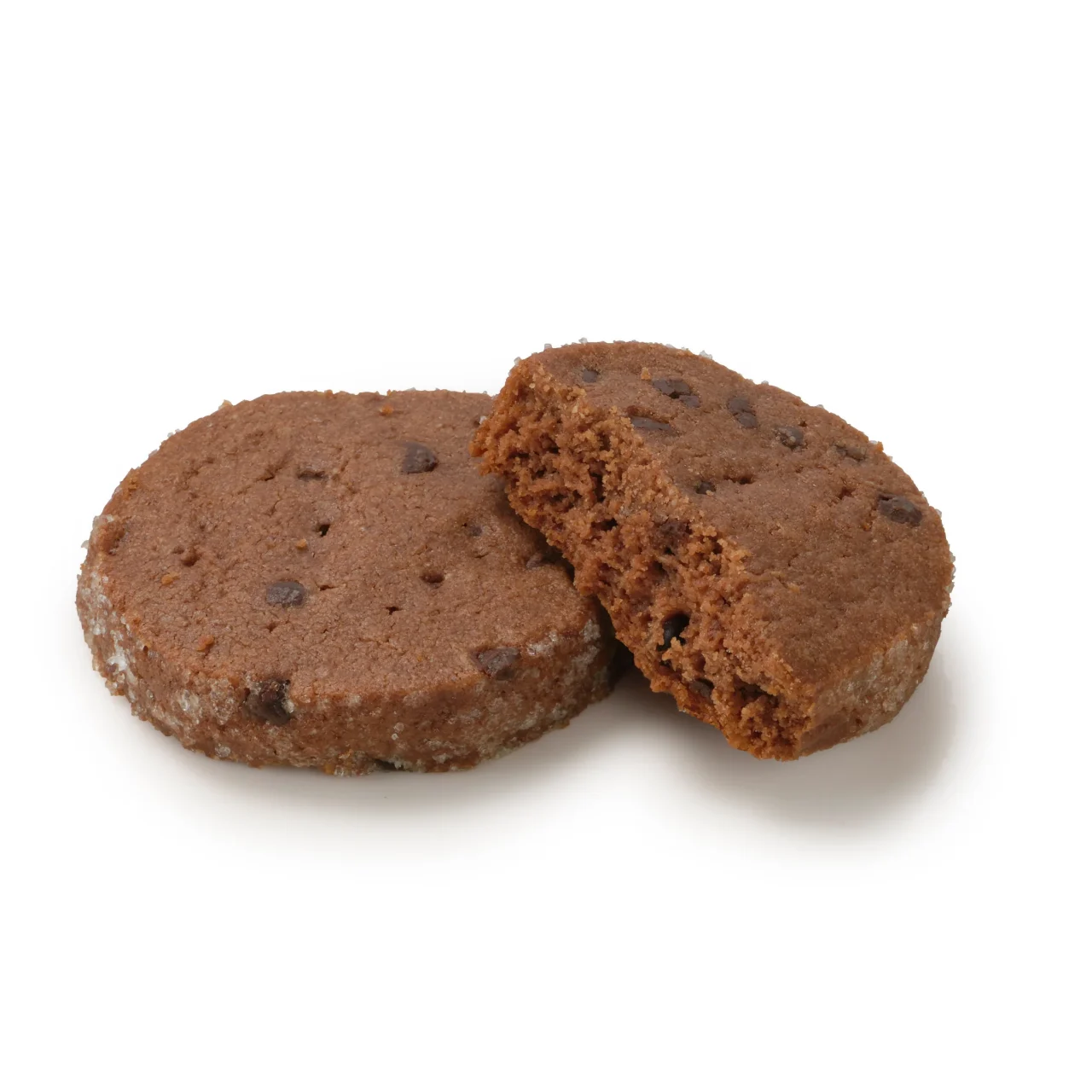焼きりんごショコラ風のカカオサブレ。チョコチップ入りの茶色い丸い焼き菓子2枚